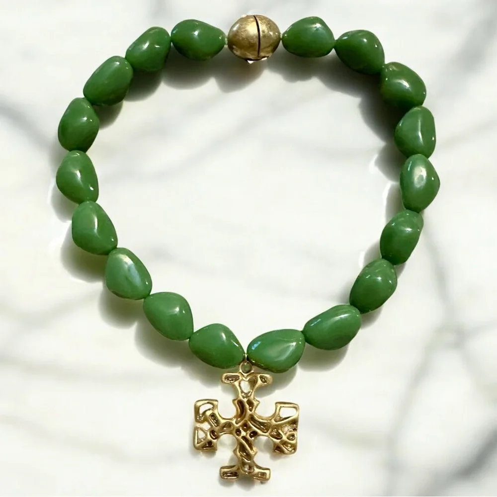 New Auth. Tory Burch Roxanne Statement Necklace; Green w/ Gold Pendant with Tag